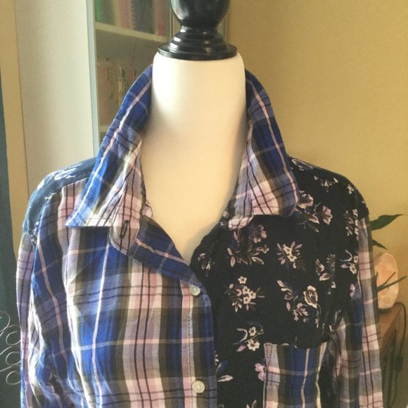 Color blocked long sleeve button down shirt, great for fall - Picture 4 of 6